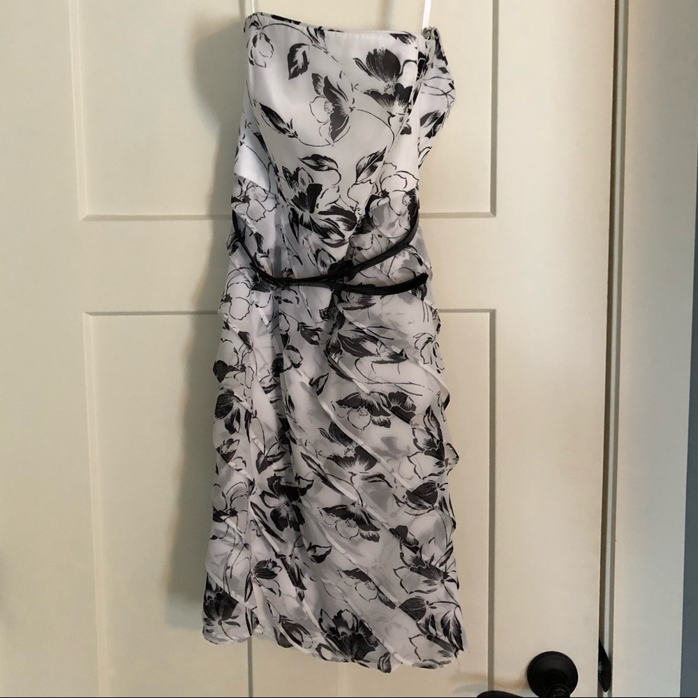 WHBM black and White Floral Dress